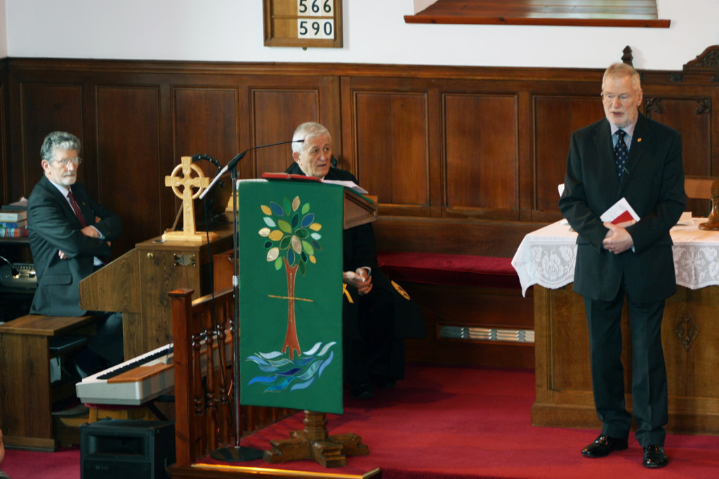 Mr Bill Marshall, Session Clerk (with Rev S Fazakas and organist Dr D Sime