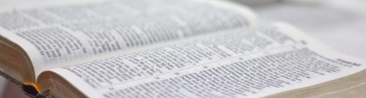 portree-parish-church-bible-open